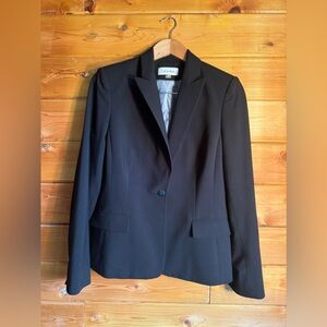 Calvin Klein blazer - black with faux pockets and one button closure.